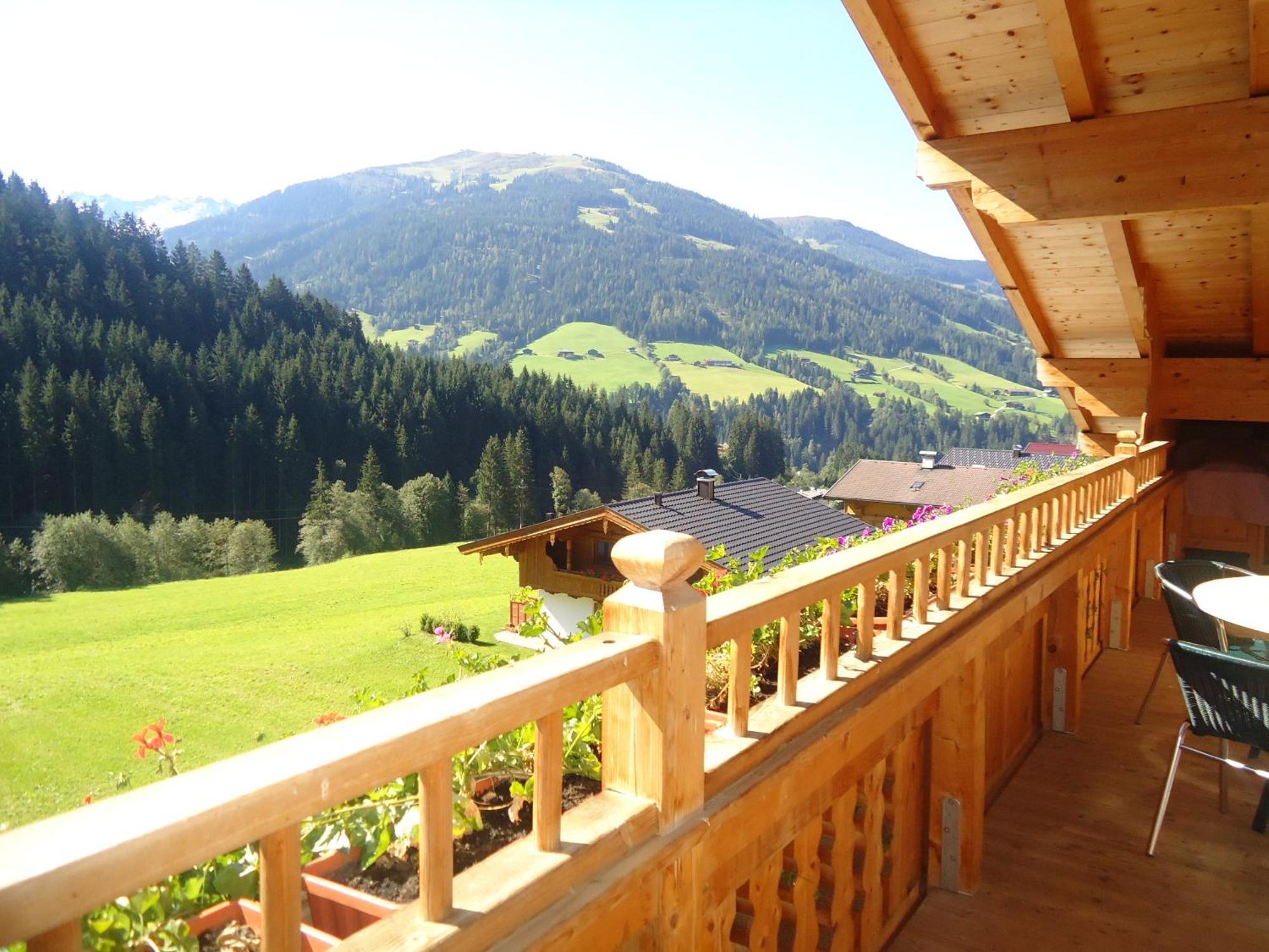 Alpbacher Appartementhaus Johannes Eksteriør bilde